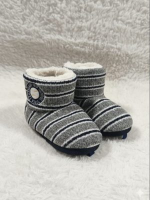 Pantufa de criança, Ysabel mora